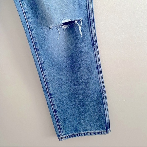 NWT Wrangler vintage high waisted distressed jeans - Picture 2 of 8